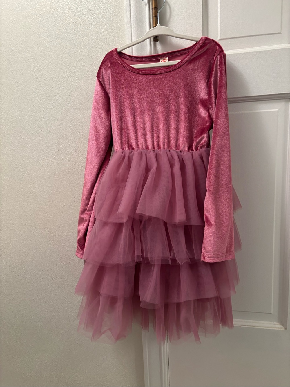 Girls' Dusty Rose Velvet Bodice Tiered Tulle Dress
Size 4/5 (120)
Size 6X/7 (130